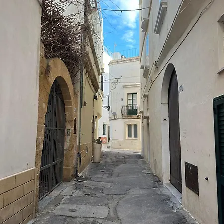 Cariddi House Apartment *